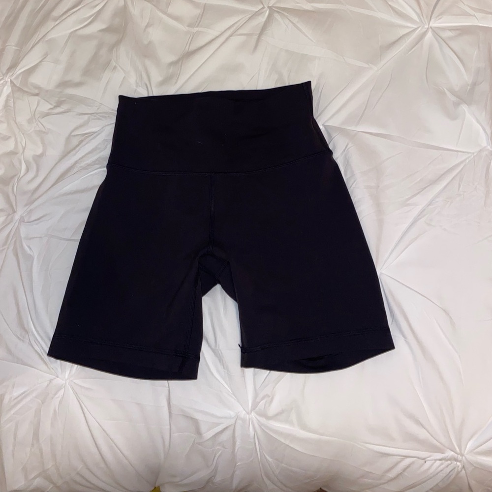 Lululemon black biker shorts size 6